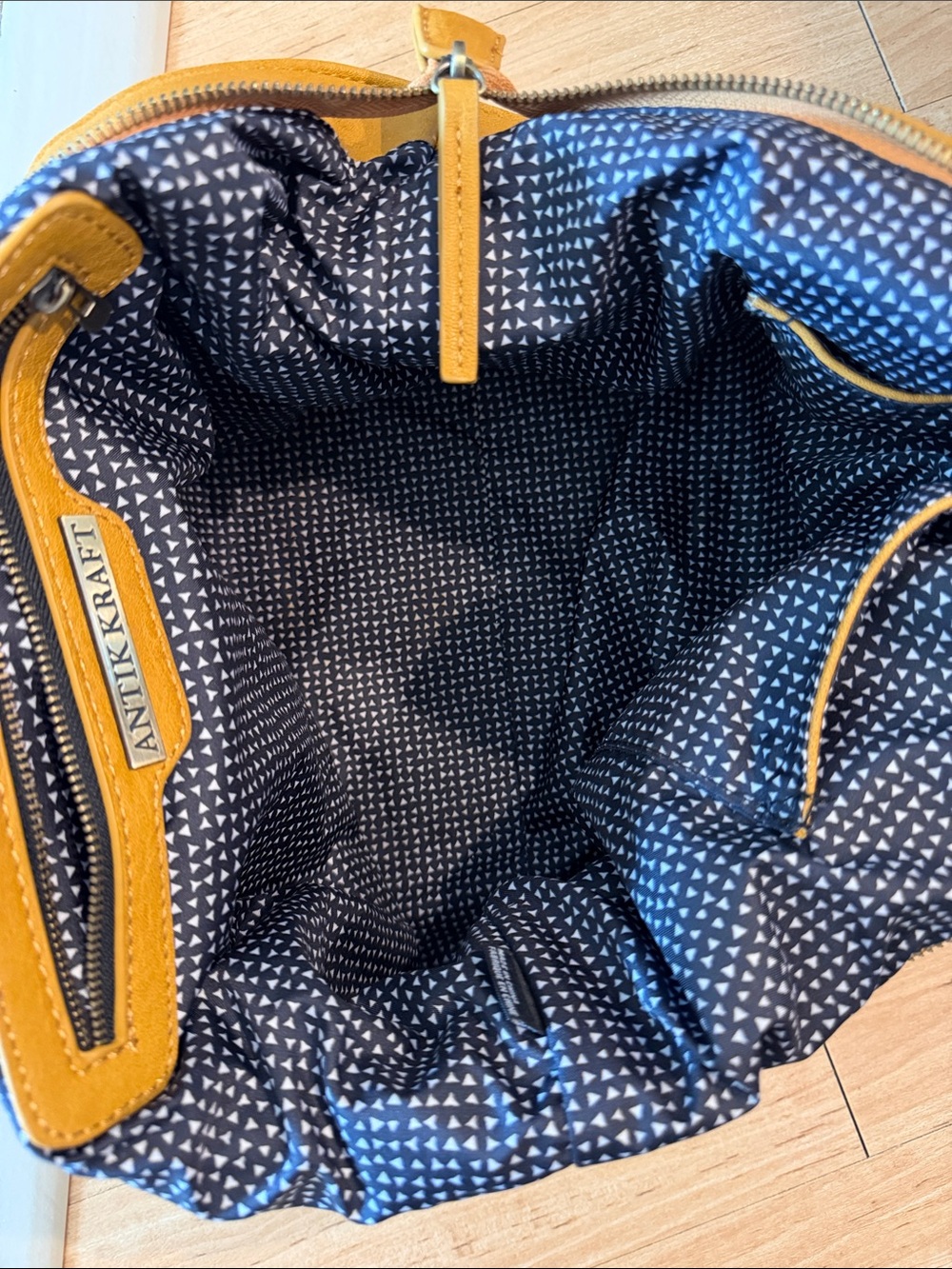 Women's Tote Bag - Picture 4 of 6